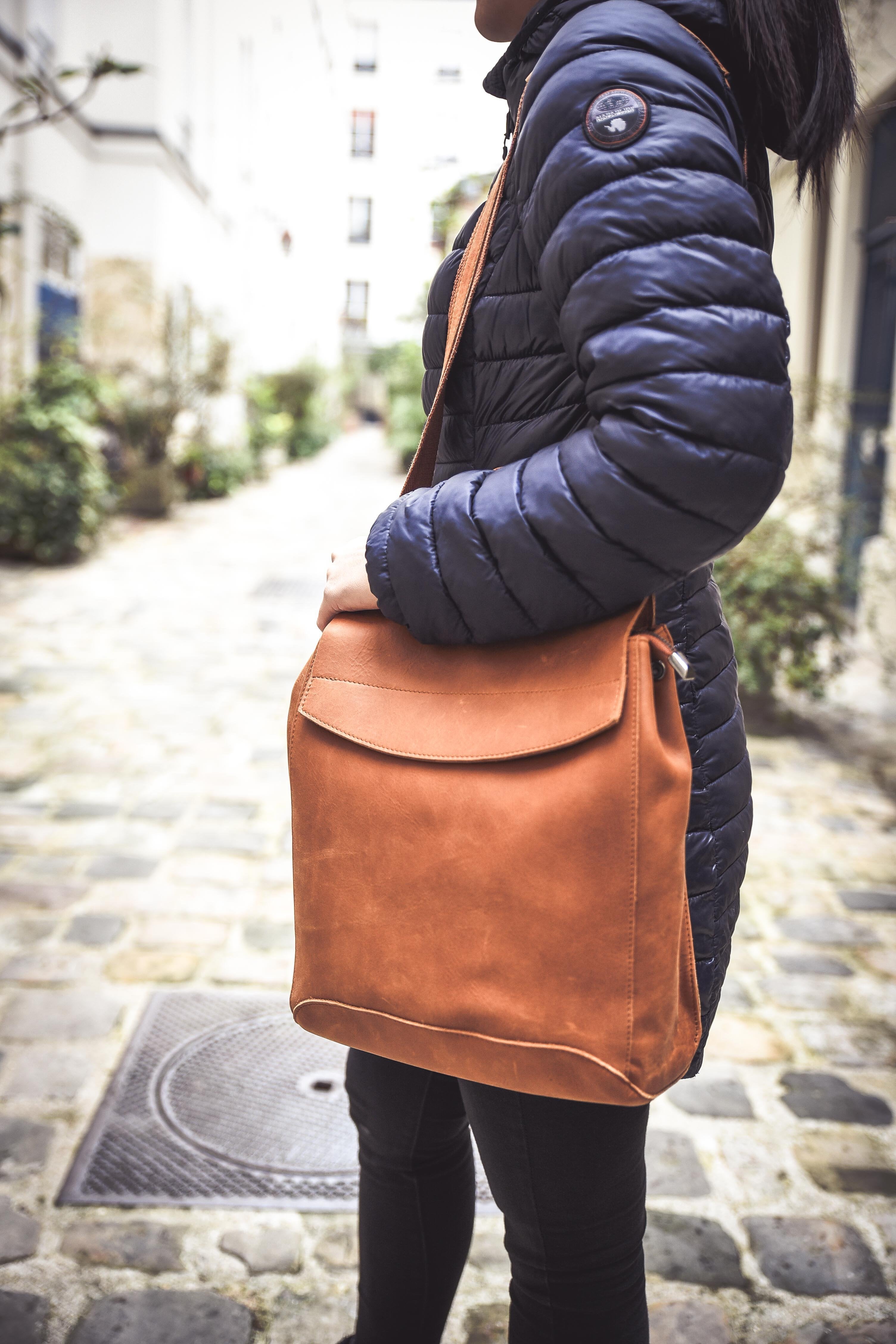 ALESIA - PELLE DI VACCHETTA